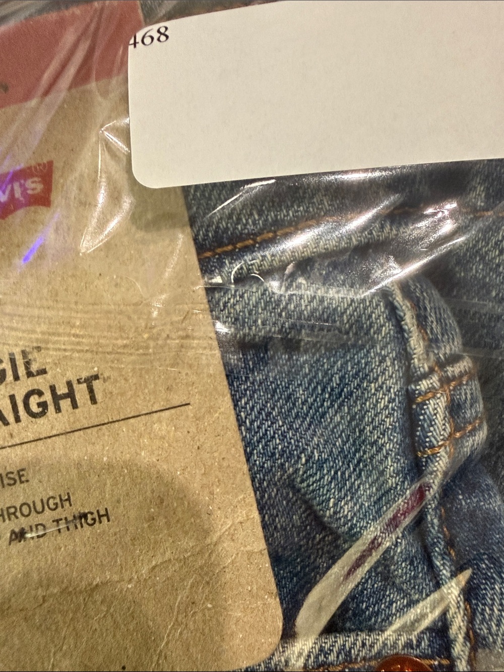 Levi's - Women's Wedgie Straight Jeans - Medium Wash - Picture 12 of 12